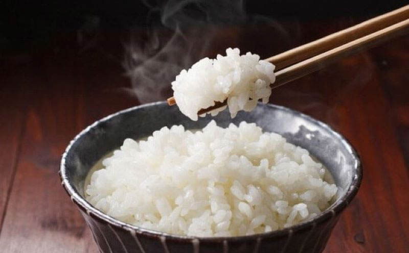 Giải đáp: Bao nhiêu chén cơm nấu từ 1kg gạo?