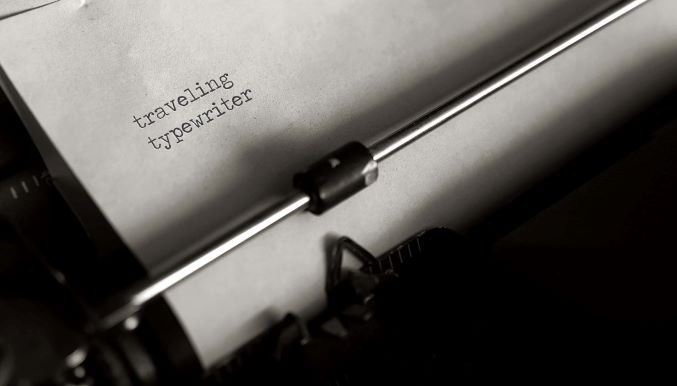 Tải về Font Traveling Typewriter Việt Hóa – Bước vào thế giới của những chữ đánh máy cổ điển
